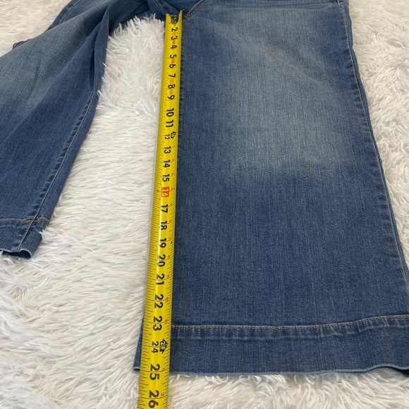 a.n.a Classic Blue HIGH RISE WIDE LEG CROP WOMENS DENIM BUTTON FLY SIZE 6 JEANS - Picture 2 of 8